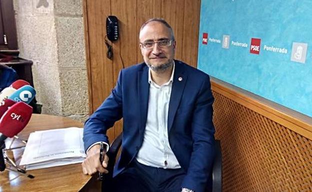 El portavoz municipal del PSOE de Ponferrada, Olegario Ramón.