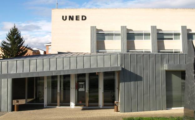 Uned de Ponferrada./