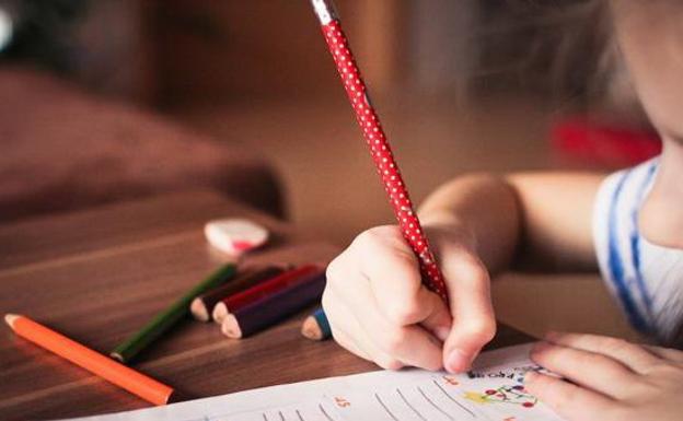 Camponaraya organiza un certamen de microrrelatos y dibujos solidarios en los colegios del municipio
