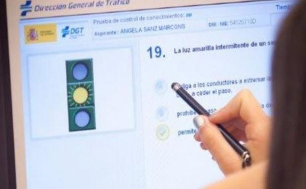 Examen de conducir de la DGT./
