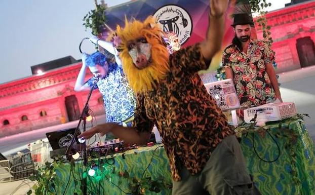 Imagen del colectivo Sonidero Mandril en uno de sus conciertos /