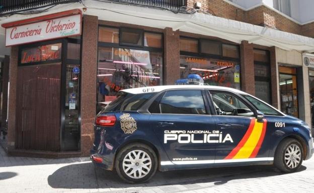 Efectivos policiales en la capital berciana./