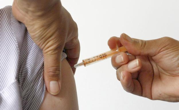Sanidad insta a la vacunación frente a la gripe en una temporada que podría ser más virulenta