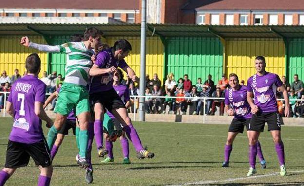 Derbi de la pasada temporada en los Dominicos./