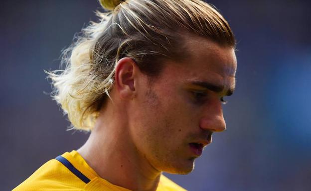 Griezmann es sustituido en Riazor./AFP