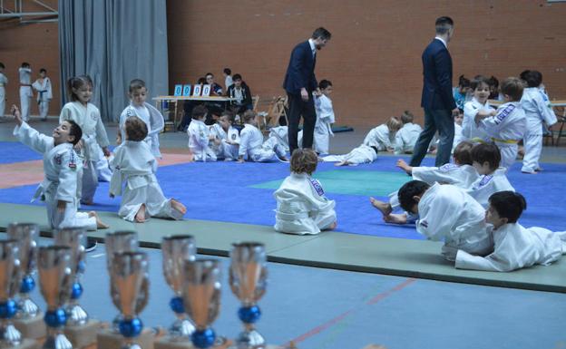 El Trofeo de Navidad de León reúne a todo el judo provincial