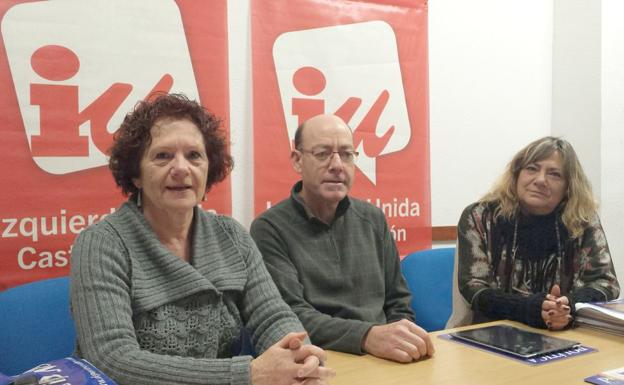 Representantes de IU León en una imagen de archivo./