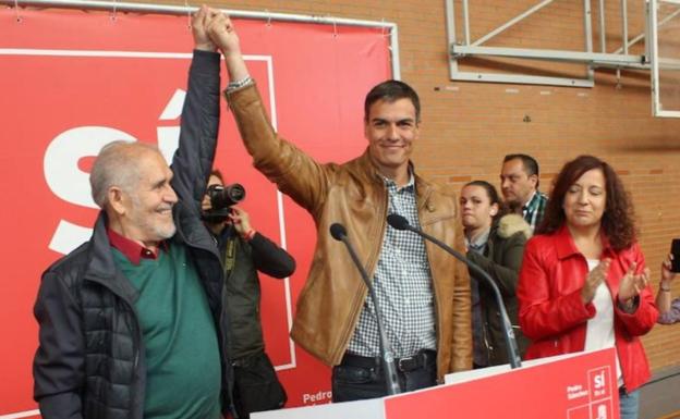 Pedro Sánchez en el Pabellón La Torre durante un mitin de las primarias socialistas. /