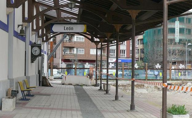 Estación de Feve anexa al parque de San Mamés./