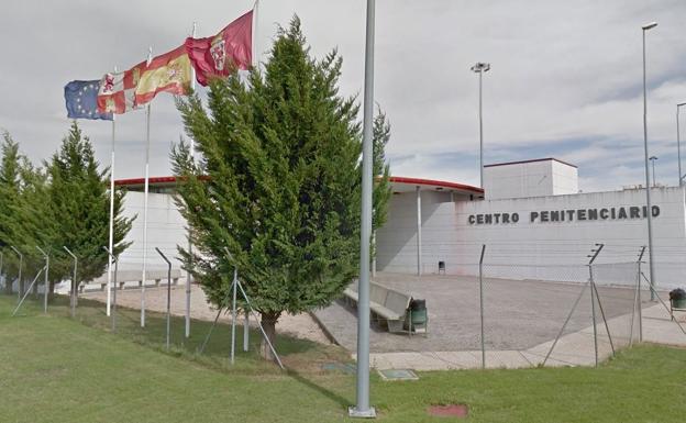 Imagen del centro penitenciario de Villahierro en León./
