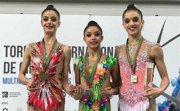 Olatz Rodríguez, Paula Serrano y Sara Llana./