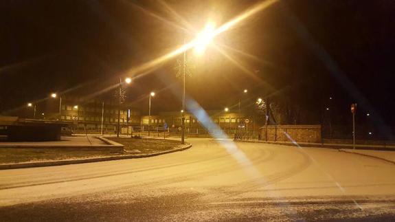 La capital vio el primer 'manto blanco' del año./