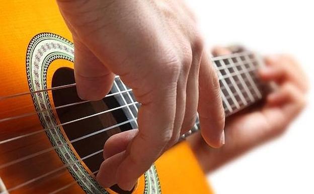 Flores del Sil acogerá un concierto y acto «contra el paro y la precariedad juvenil»