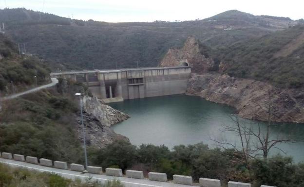 La CHMS valorará este lunes la situación de los caudales para determinar si activa la alerta con los embalses al 43,57%