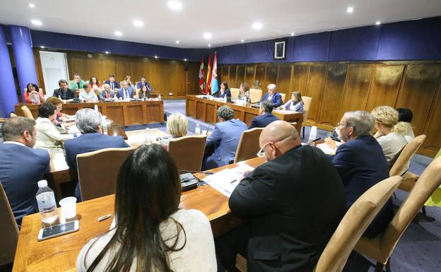 El pleno de Ponferrada da luz verde al proyecto para continuar el paseo del Sil hasta el barrio de Flores