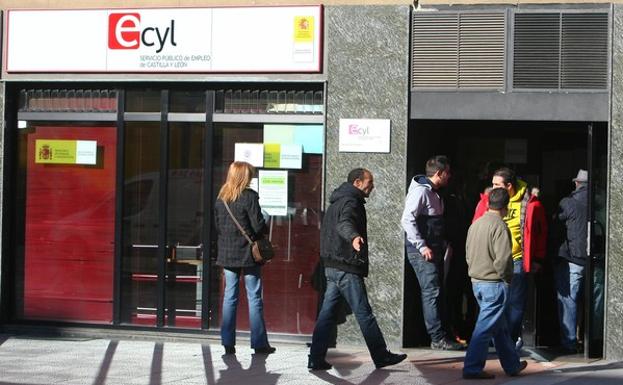 El Bierzo cierra octubre con un aumento del paro en 205 personas y llega a los 10.798 desempleados