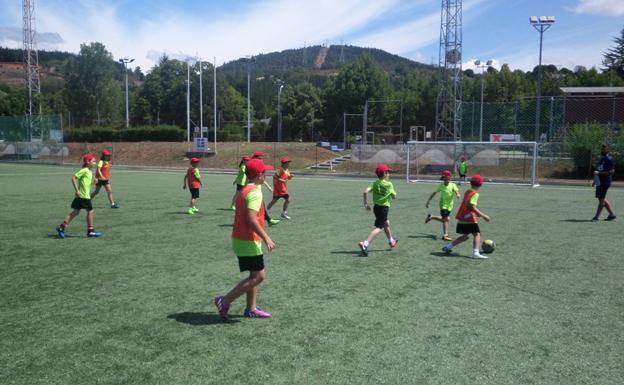 La Deportiva pone en marcha su V Campus de Tecnificación