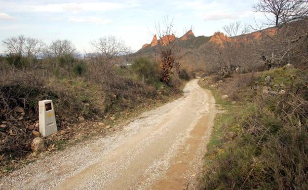 El Ayuntamiento de Priaranza inaugura en Villavieja el primer albergue del Camino de Invierno