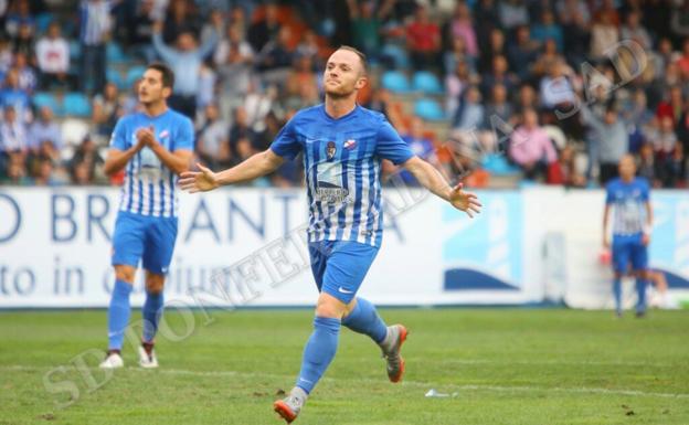 Isi y Jon García renuevan con la Ponferradina