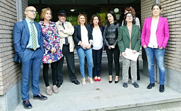 Los letrados de la Administración de Justicia de Ponferrada se concentran para exigir mejoras