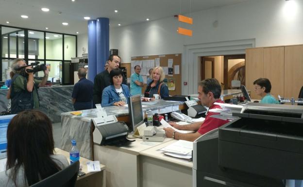 Peñalba pide «medidas más serias» para solucionar las «carencias» de los accesos