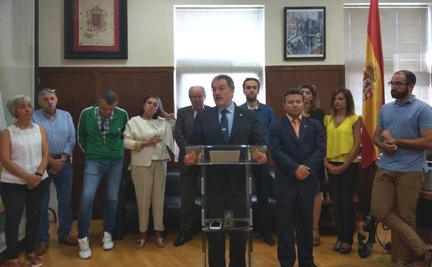 El alcalde y los concejales del Ayuntamiento de Astorga investigados en la Operación Enredadera no dimitirán