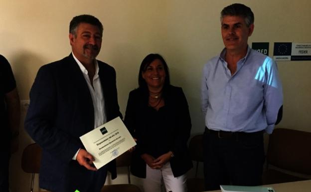 La Uned premia a la Diputación por su promoción del turismo sostenible