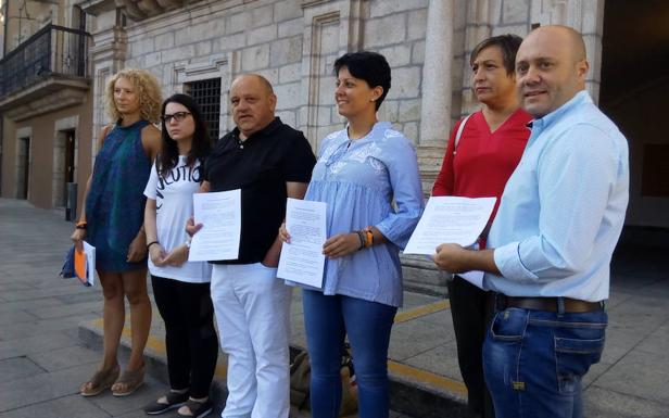 PSOE, Cs y PeC piden a Merayo que explique en pleno las «connivencias impresentables» con determinados empresarios