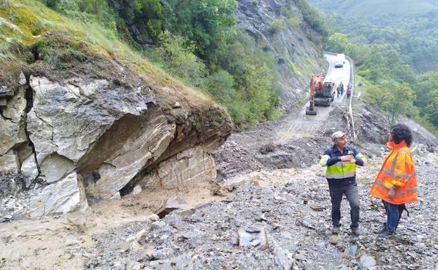 Las tormentas causan un nuevo corte en la carretera de Peñalba