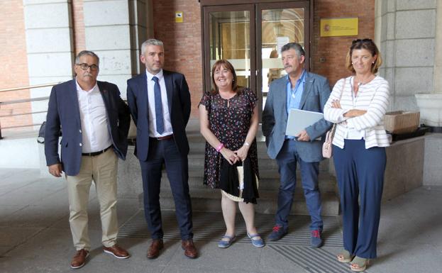 Acom anuncia una financiación adicional para apoyar iniciativas empresariales en las cuencas