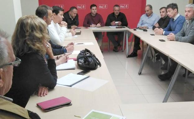 El PSOE de León creará un banco de proyectos para reactivar las cuencas mineras