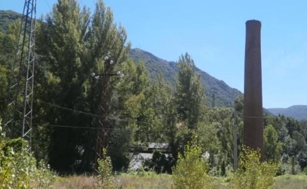 Sale a subasta la finca donde se sitúa la antigua central de la MSP en Villablino