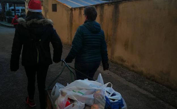 Folgoso de la Ribera recoge alimentos para Cáritas