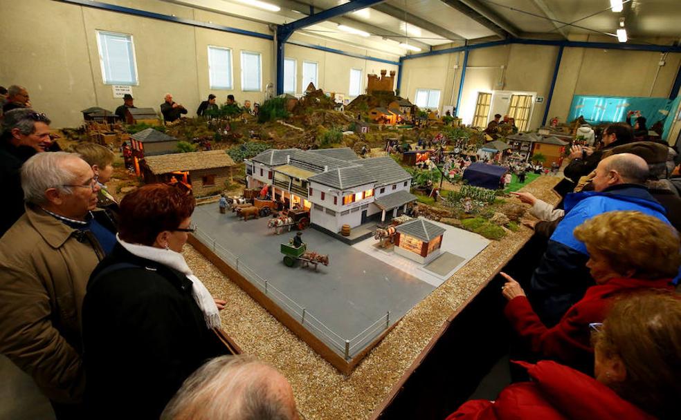 El belén de Cabañas no falta a su cita con la Navidad