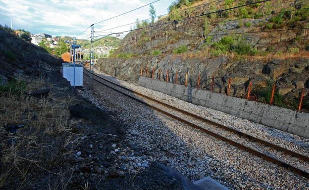 Una escultura, un documental, un documental y una conferencia conmemoran el 75 aniversario del accidente ferroviario de Torre del Bierzo