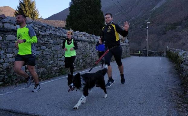 Manuel Merillas y Marian García se imponen en la San Silvestre de Palacios