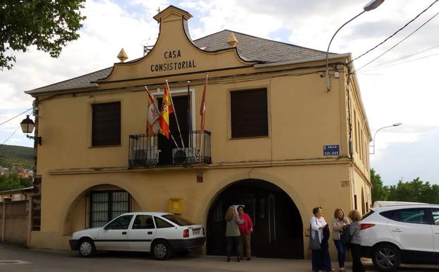 El PP de Castropodame celebra la aprobación de su propuesta para la rebaja máxima del IBI en el municipio