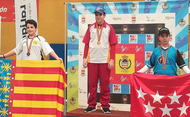 El berciano Héctor González Manuel, campeón de España infantil de tiro con arco compuesto