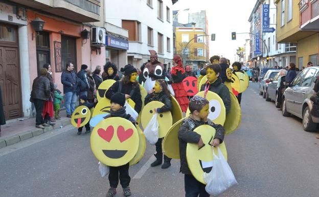Cacabelos cierra el 1 de marzo el plazo de inscripción para su desfile de Carnaval