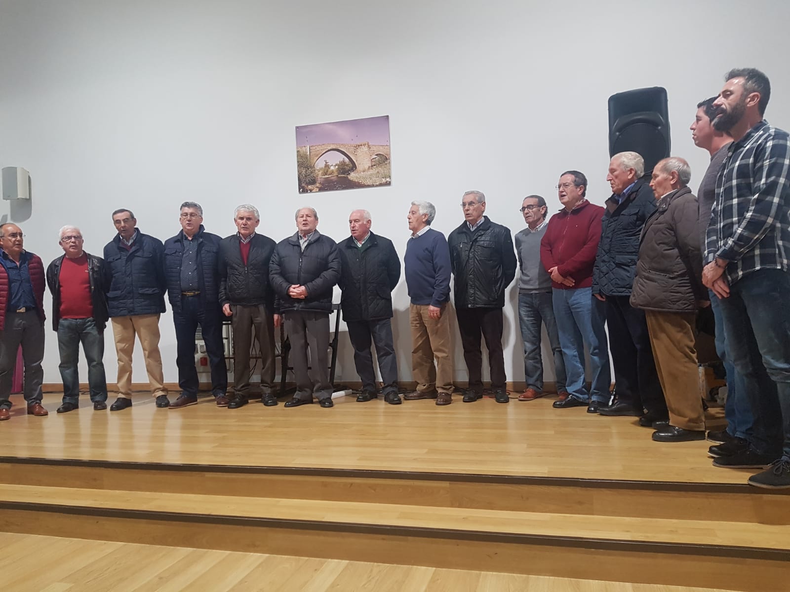 El III Certamen de la Canción Berciana reúne en Ponferrada a siete agrupaciones corales de la comarca