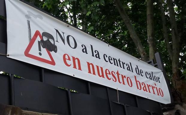 Los vecinos de Compostilla y Navatejera denuncian en Estrasburgo las «irregularidades» de las centrales de biomasa