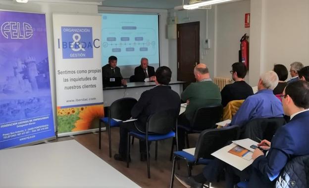 La Fele celebra una jornada en Ponferrada para abordar el problema del relevo generacional en la empresa familiar