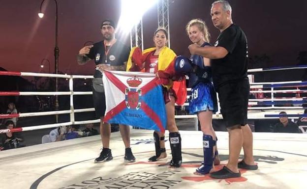 Oros para Blanca y Javi Romero en el Mundial de Muaythai de Tailandia