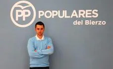 El PP del Bierzo presenta en Benuza a su candidato a alcalde más joven en la comarca