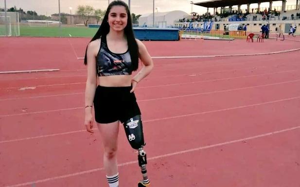 La berciana Marta Casado, doble campeona de España de atletismo adaptado