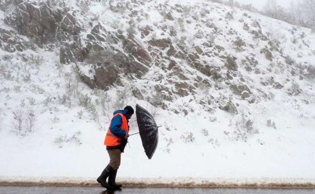 Las temperaturas caerán 10 grados en León y regresa la nieve a la provincia