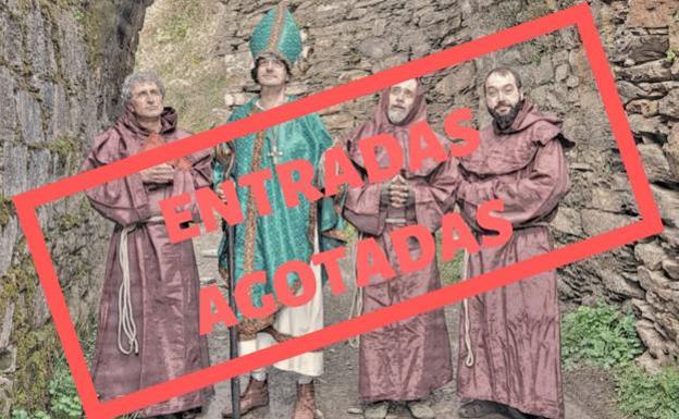 Las primeras visitas teatralizadas a San Pedro de Montes desbordan las previsiones con casi 200 personas