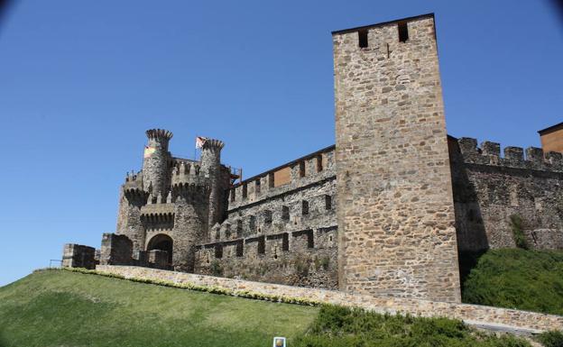 Ponferrada aclara que el Castillo de los Templarios cuenta con medidas de protección contra incendios