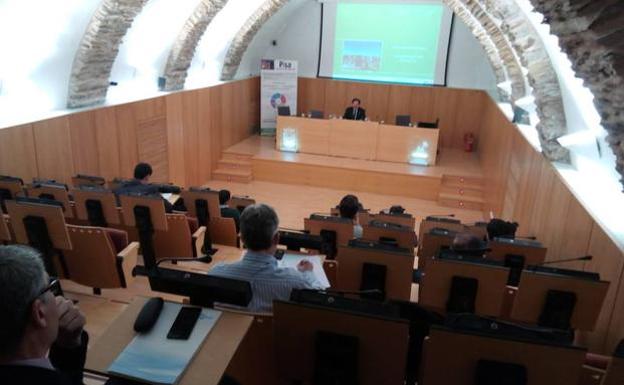 Félix Páramo presenta en Ponferrada su último libro sobre las vidas unidas al Camino de Santiago