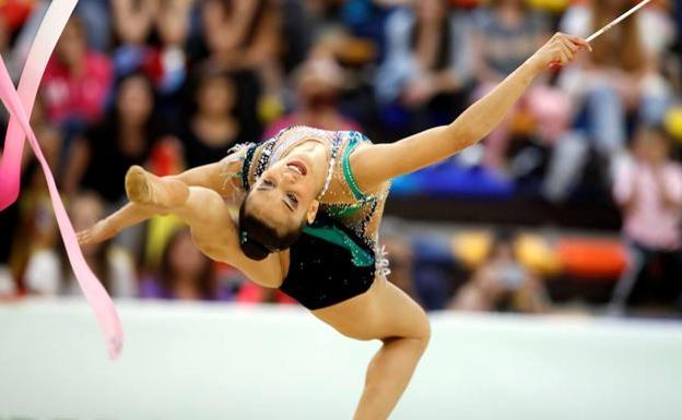 Cubillos se cita con la gimnasia rítmica